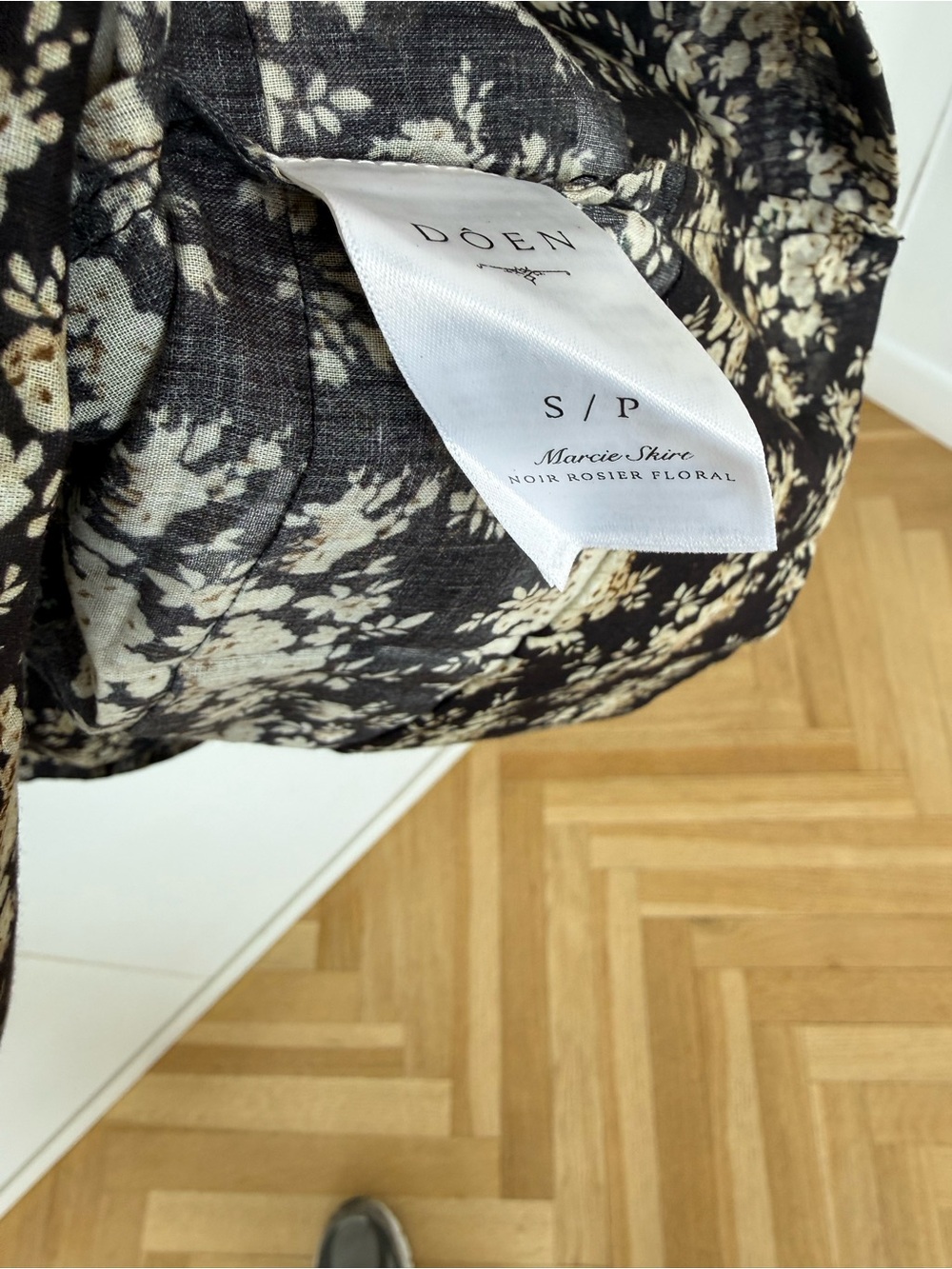 Doen Marci Noir Rose Skirt - Small - NWT - Picture 5 of 5